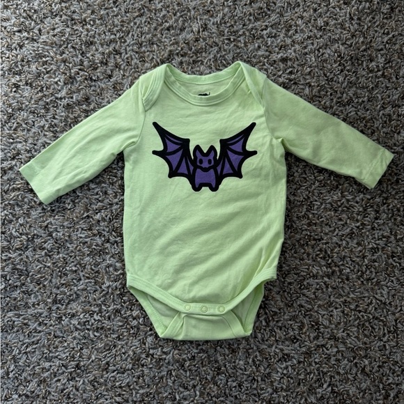 Monica & Andy Bat Halloween Onesie | 0-3M 🔥CLEAR THE CLOSET - Picture 1 of 5